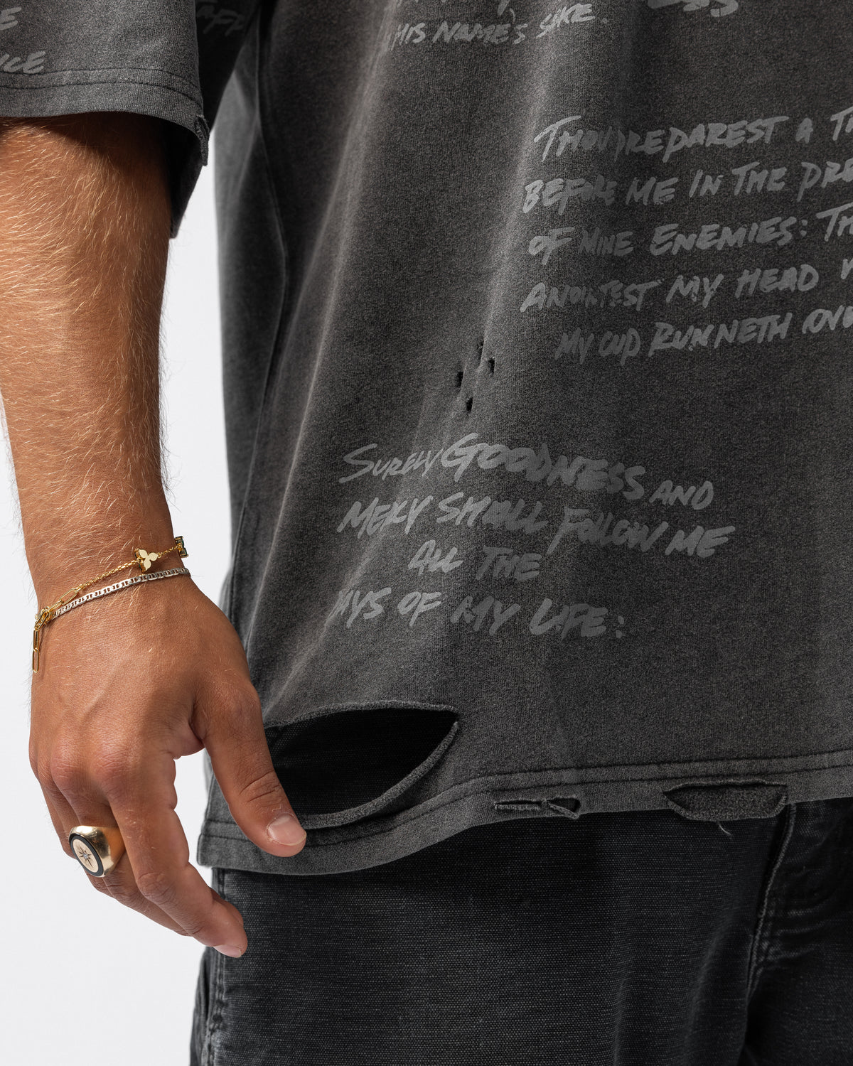 Psalm 23 Distressed Oversized Tee - Black